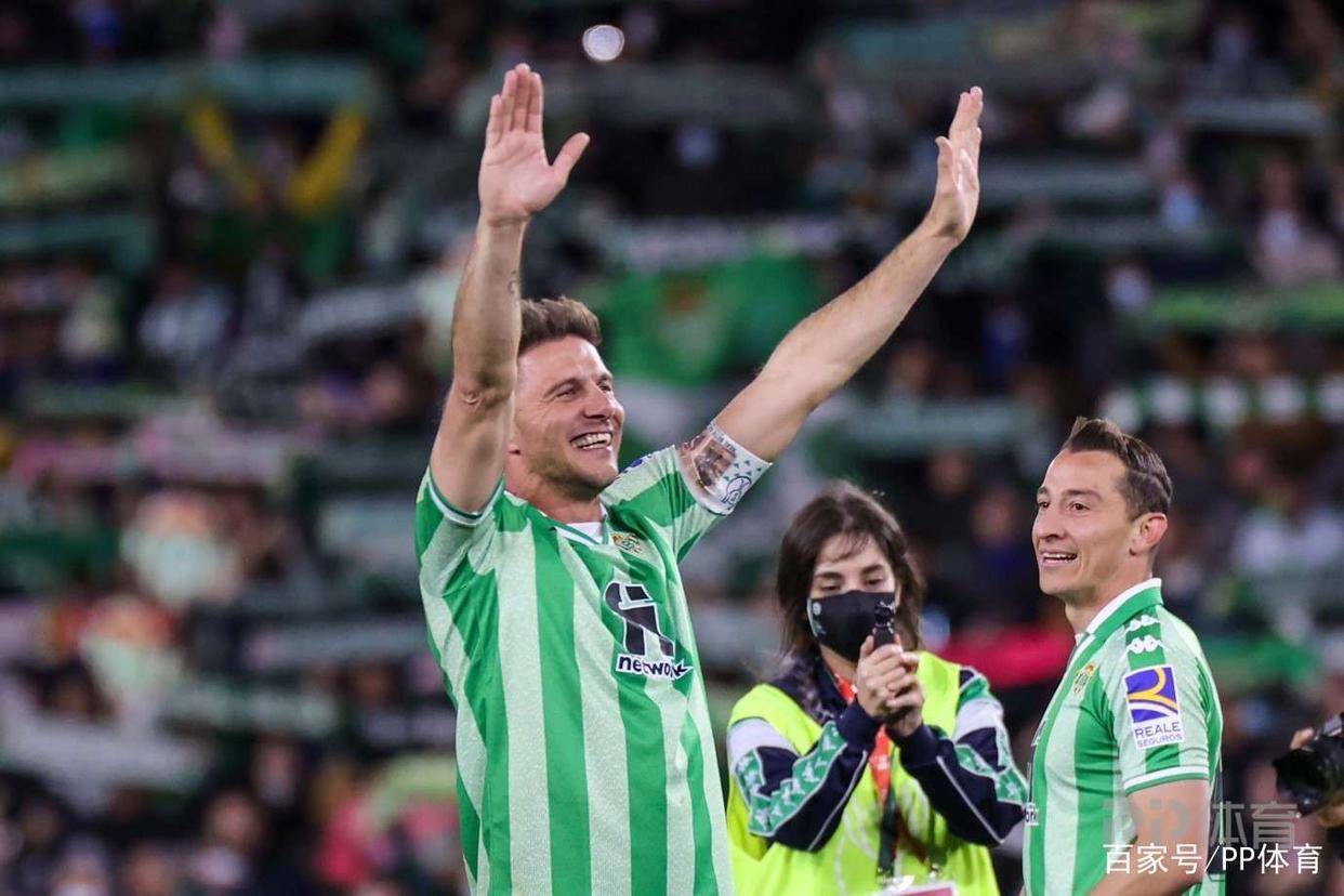 转折点门兴格拉德巴赫强势反弹;国王杯今夜攻防权衡;球迷炸锅;数据趋势出现新变化 转折点门兴格拉德巴赫强势反弹;国王杯今夜攻防权衡;球迷炸锅;数据趋势出现新变化