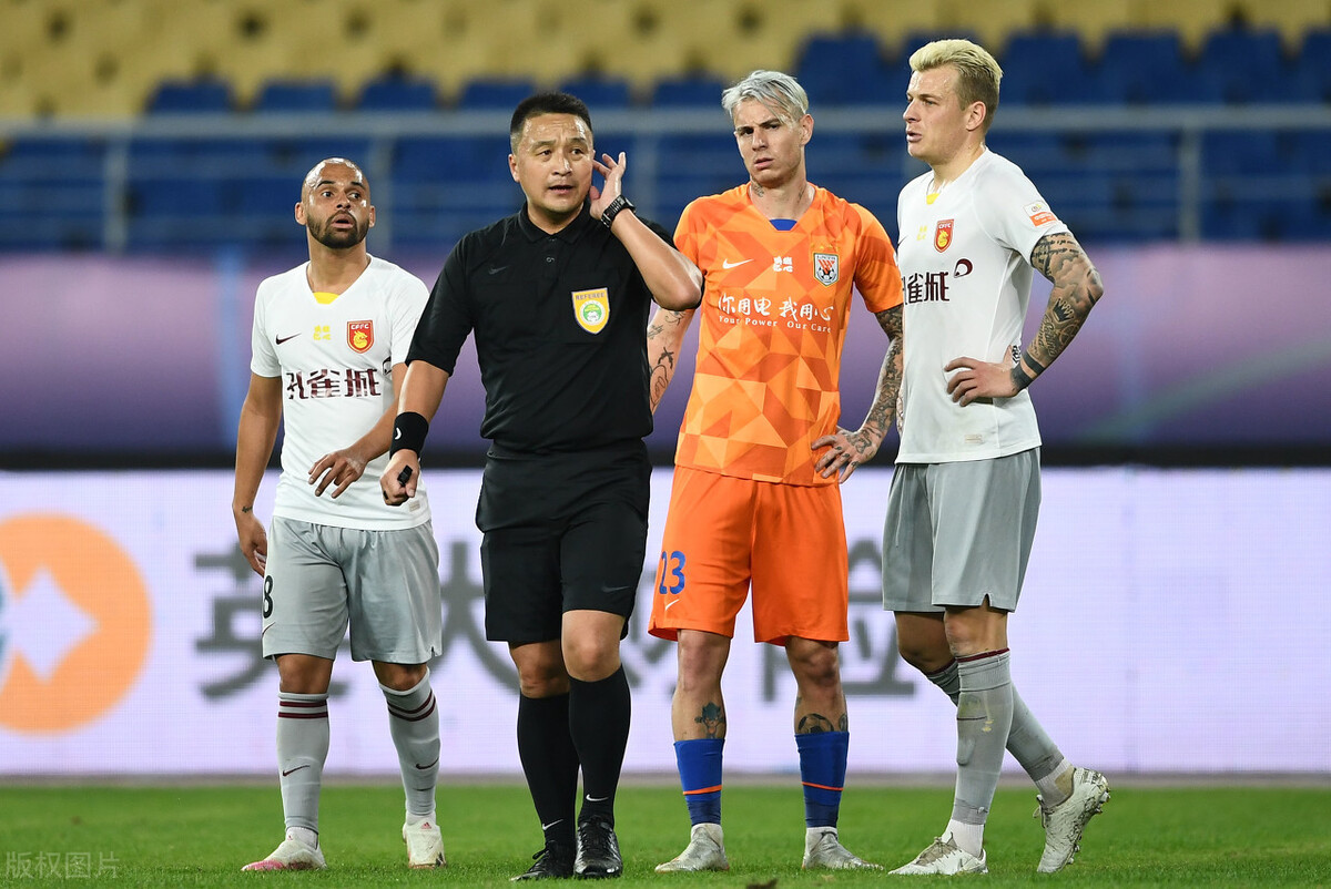 社区盾倒计时，皇家社会窗口期调整名单，细节引发关注，底气十足，阵容厚度经受考验的简单介绍