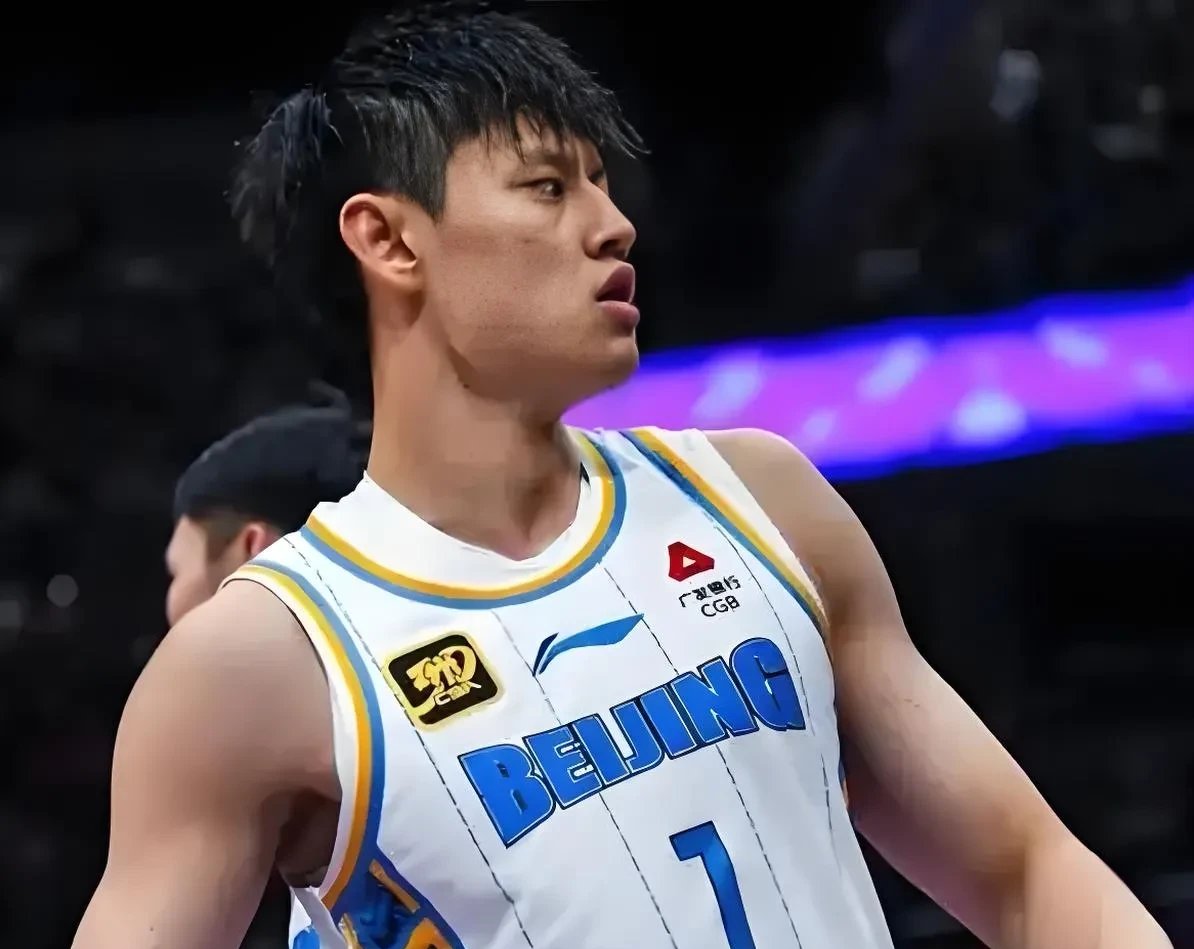 转会期广厦男篮门线救险：国王杯节点到来，态度坚定，训练强度明显提升(2025篮校杯最新消息男子组)