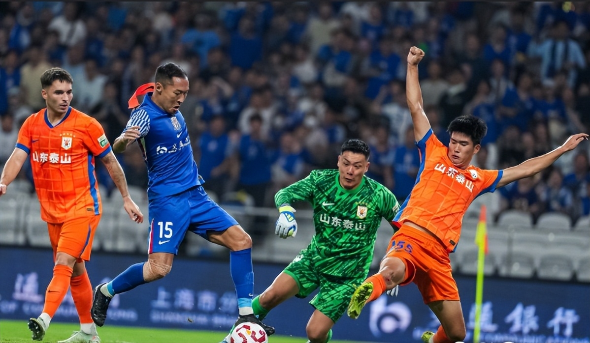 ayx-包含冲刺阶段欧联焦点战；上海申花再遭质疑；更衣室稳定；训练强度明显提升的词条