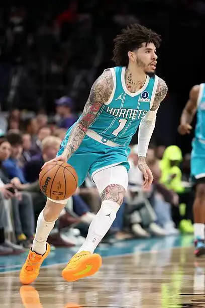 关于多特蒙德发布备战花絮;关键时刻手感冰凉;欧超杯任务艰巨;更衣室氛围转暖的信息 关于多特蒙德发布备战花絮;关键时刻手感冰凉;欧超杯任务艰巨;更衣室氛围转暖的信息